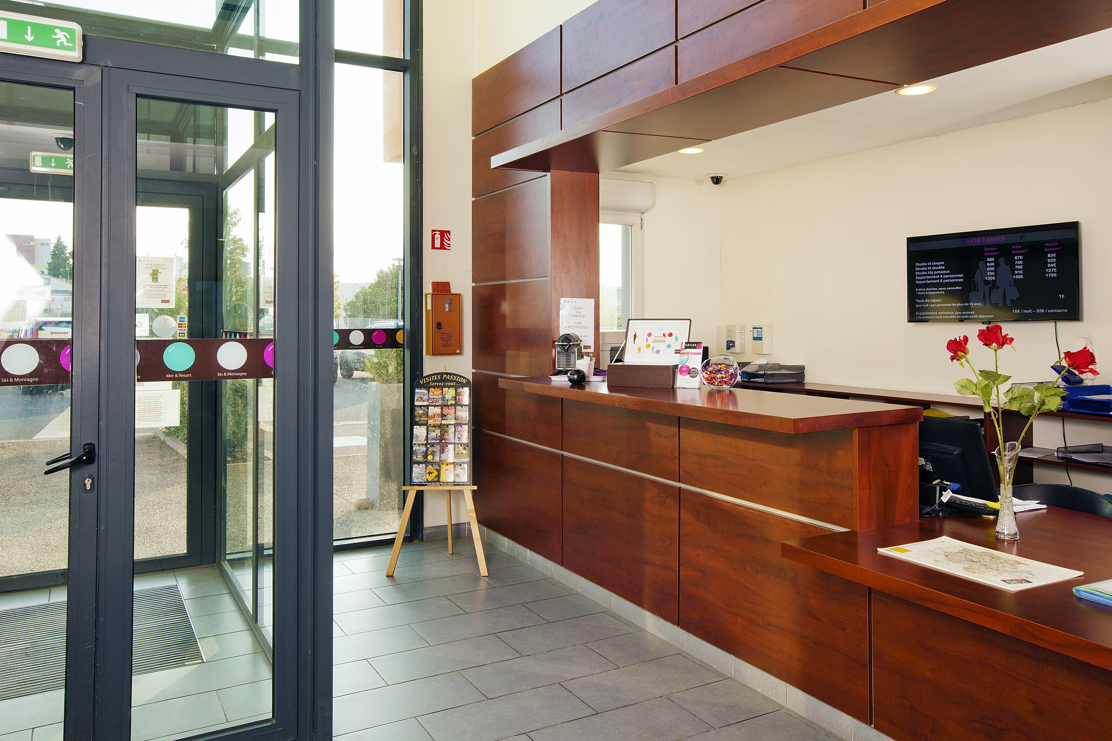 Comfort Aparthotel Carcassonne Exterior foto